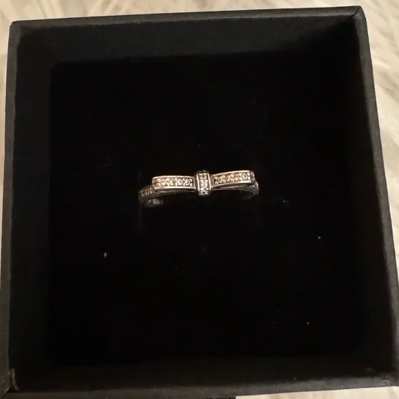 Pandora Ring Sparkling Bow 190906CZ (US size 7) - Picture 4 of 11